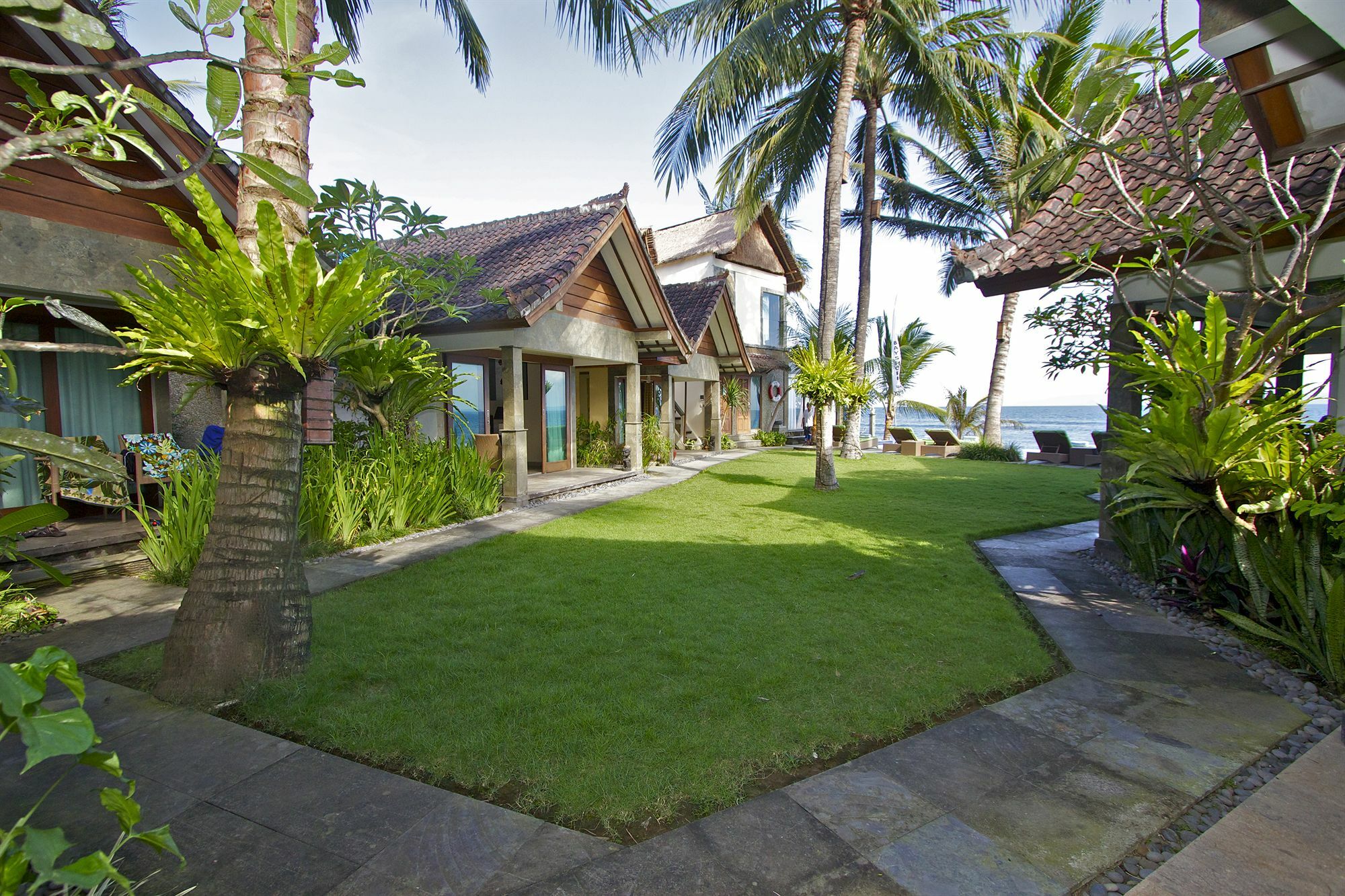 Bayshore Villa Manggis  ภายนอก รูปภาพ